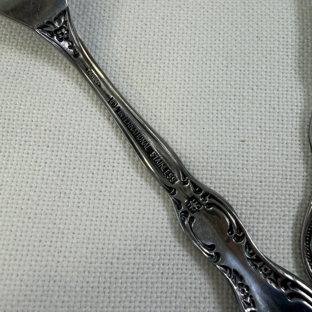 International Verona Stainless Silverware 13 Pieces Spoon Knife Fork Lot Taiwan